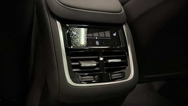 2026 Volvo XC90 Plug-In Hybrid Ultra, T8 AWD, Electric/Gasoline, Bright, 7 Seats