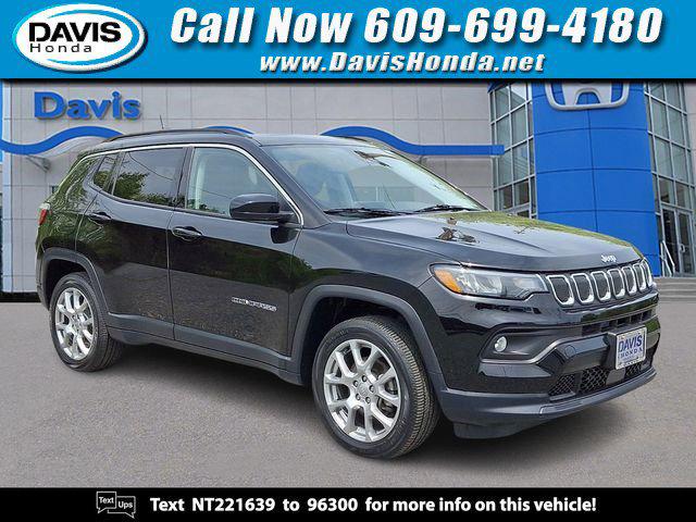 2022 Jeep Compass Latitude Lux 4X4's photo