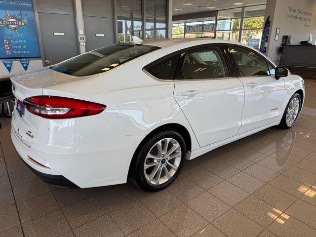 2019 Ford Fusion Hybrid SE