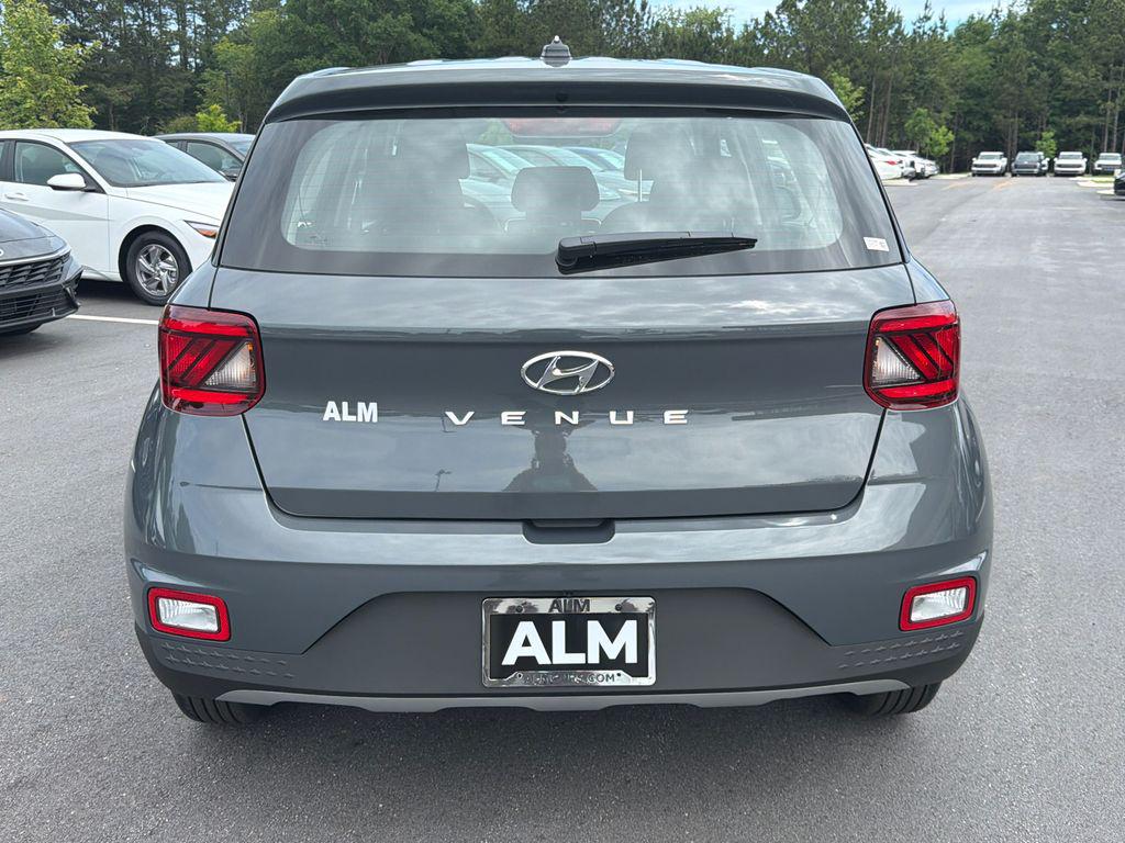 New 2026 Gray HYUNDAI SE image 5
