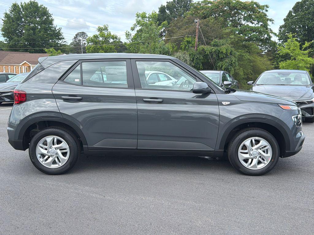 New 2026 Gray HYUNDAI SE image 7