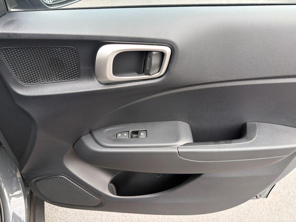 New 2026 Gray HYUNDAI SE image 15