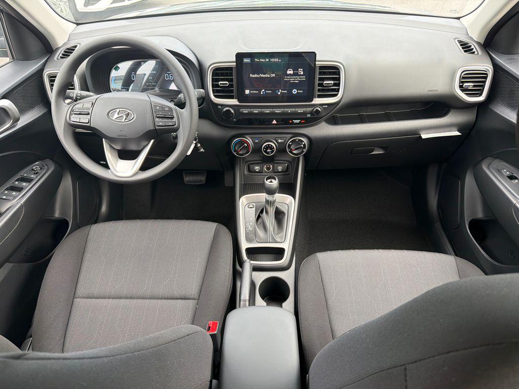 New 2026 Gray HYUNDAI SE image 22