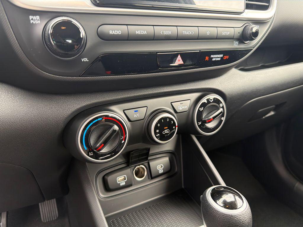 New 2026 Gray HYUNDAI SE image 25