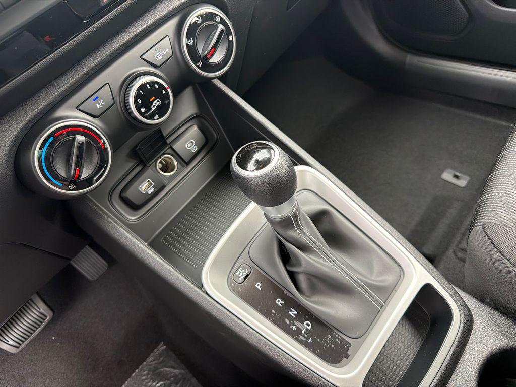 New 2026 Gray HYUNDAI SE image 26