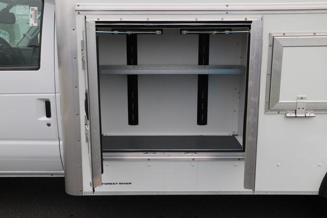 2027 Ford E-Series Cutaway Base