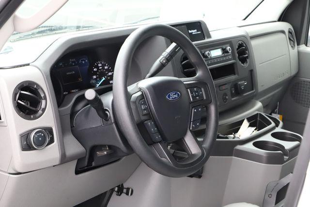 2027 Ford E-Series Cutaway Base