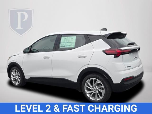 2027 Chevrolet Bolt LT FWD