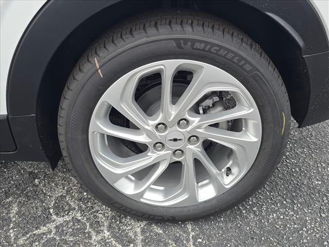2027 Chevrolet Bolt LT FWD
