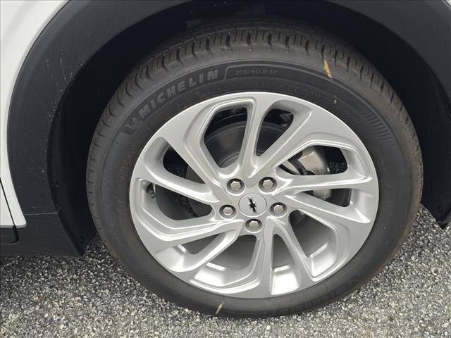 2027 Chevrolet Bolt LT FWD