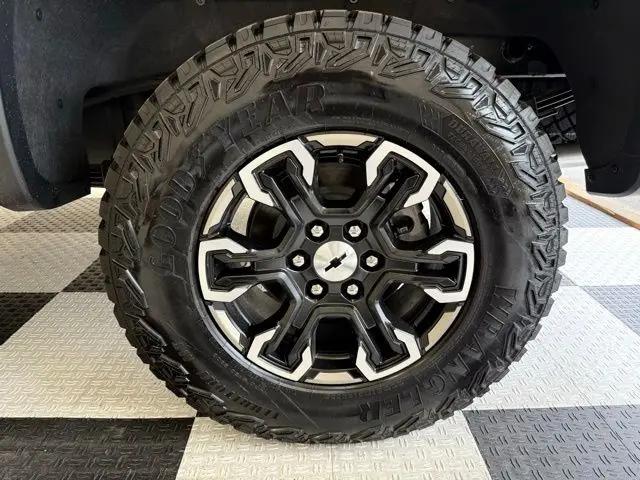 2026 Chevrolet Silverado 1500 4WD Crew Cab Short Bed ZR2