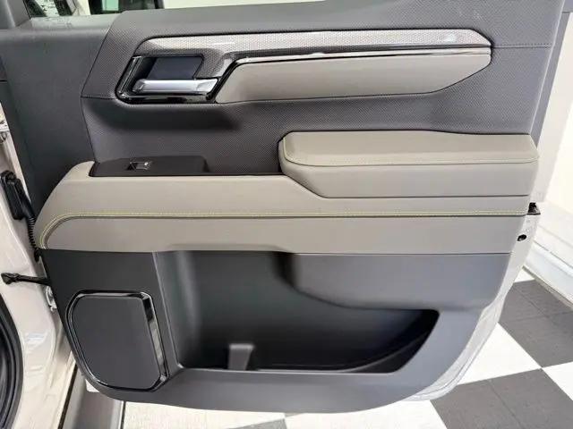 2026 Chevrolet Silverado 1500 4WD Crew Cab Short Bed ZR2