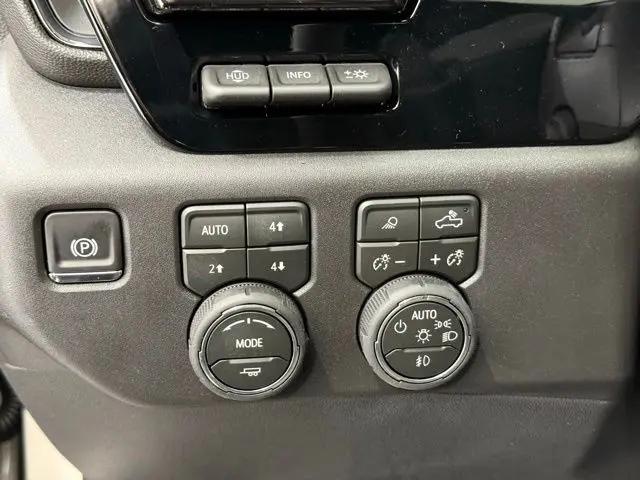 2026 Chevrolet Silverado 1500 4WD Crew Cab Short Bed ZR2
