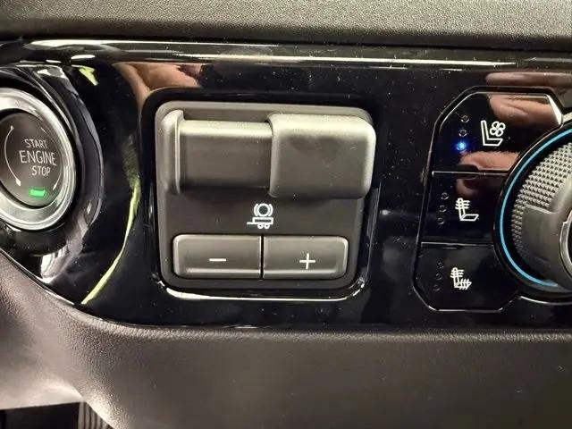 2026 Chevrolet Silverado 1500 4WD Crew Cab Short Bed ZR2