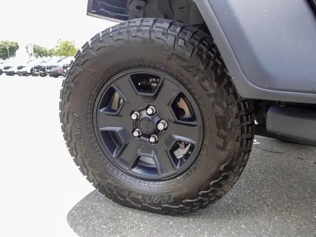 2020 Jeep Gladiator Sport