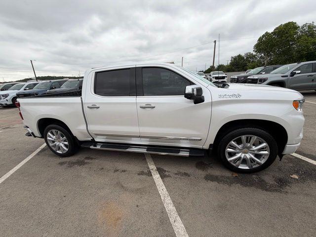 2023 Chevrolet Silverado 1500 4WD Crew Cab Short Bed High Country