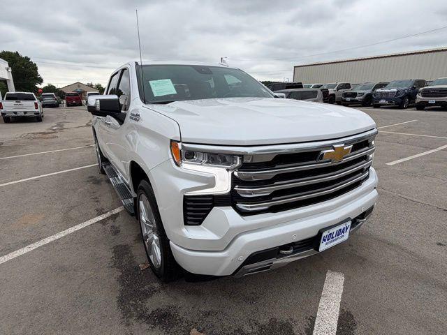 2023 Chevrolet Silverado 1500 4WD Crew Cab Short Bed High Country