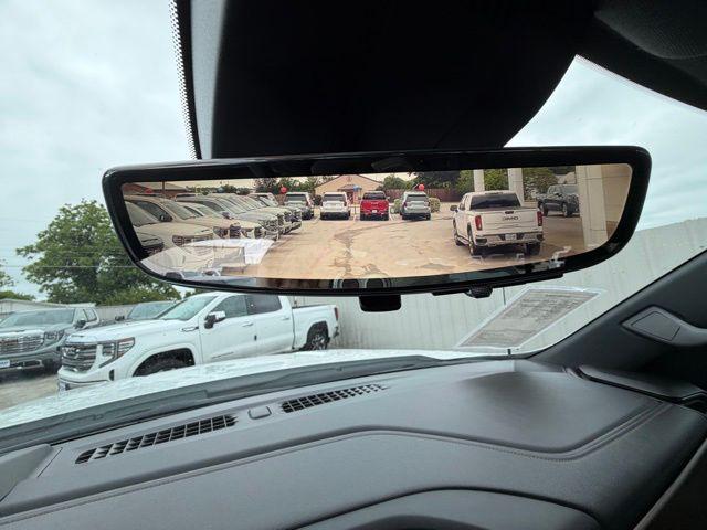 2023 Chevrolet Silverado 1500 4WD Crew Cab Short Bed High Country