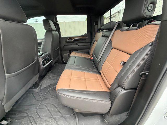 2023 Chevrolet Silverado 1500 4WD Crew Cab Short Bed High Country