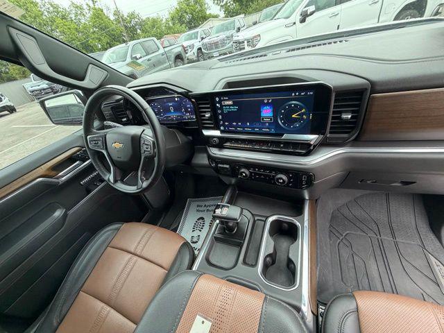 2023 Chevrolet Silverado 1500 4WD Crew Cab Short Bed High Country