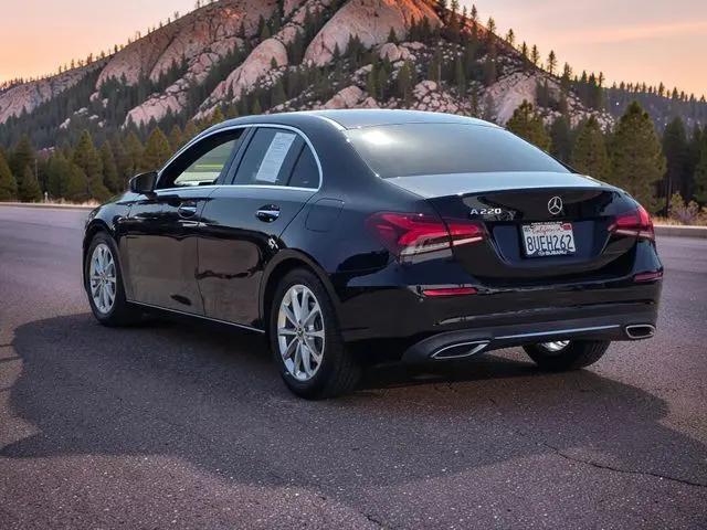 2021 Mercedes-Benz A 220 A 220