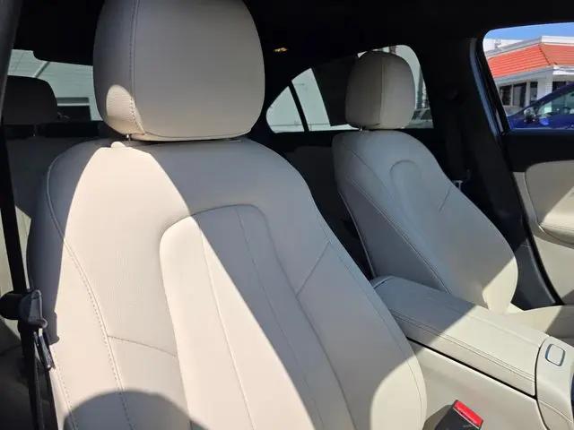2021 Mercedes-Benz A 220 A 220