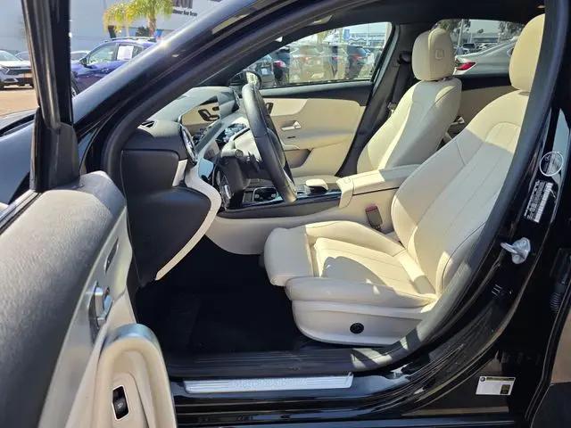 2021 Mercedes-Benz A 220 A 220
