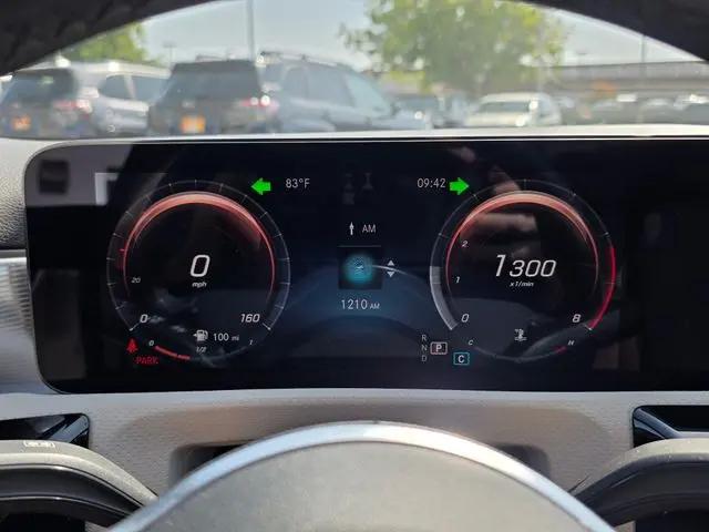 2021 Mercedes-Benz A 220 A 220