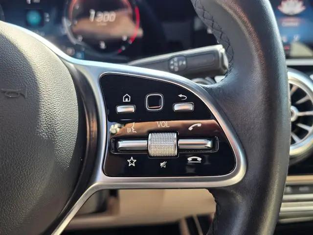 2021 Mercedes-Benz A 220 A 220