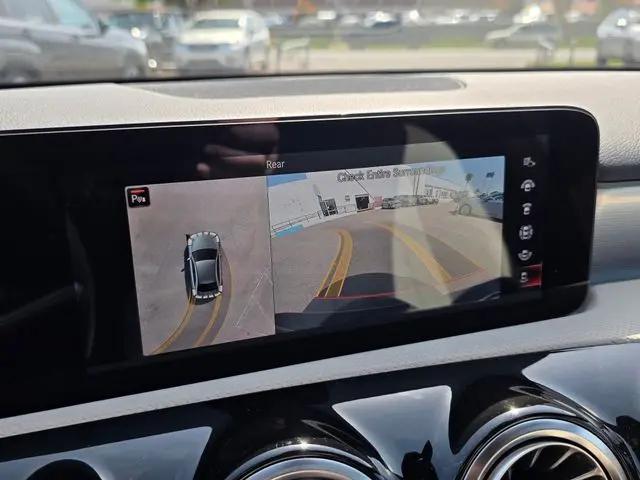 2021 Mercedes-Benz A 220 A 220