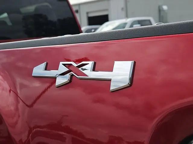 2026 GMC Sierra 2500HD Crew Cab, Standard Bed, SLT, 4WD