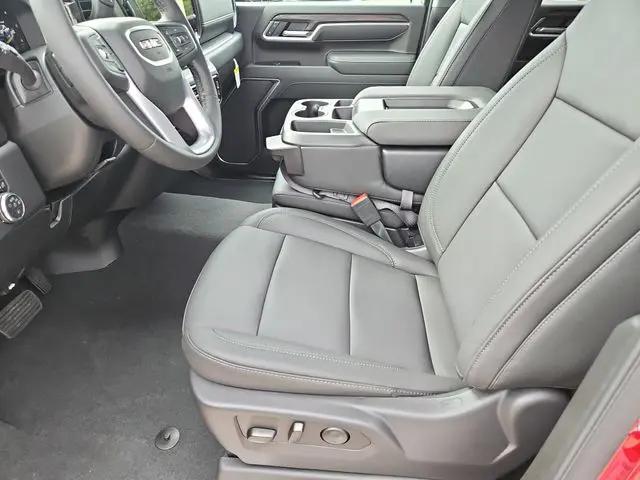 2026 GMC Sierra 2500HD Crew Cab, Standard Bed, SLT, 4WD
