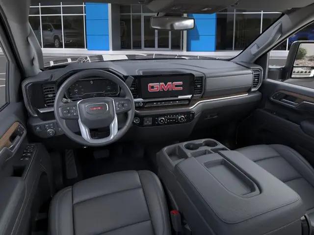 2026 GMC Sierra 2500HD Crew Cab, Standard Bed, SLT, 4WD