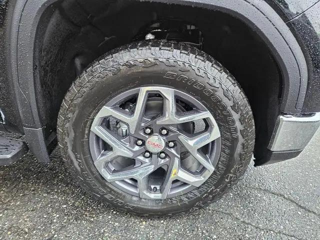 2026 GMC Sierra 1500 Crew Cab, Standard Bed, SLT, 4WD