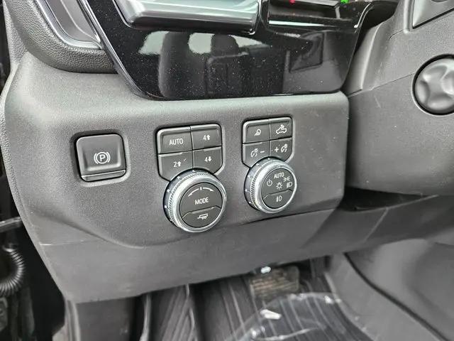 2026 GMC Sierra 1500 Crew Cab, Standard Bed, SLT, 4WD