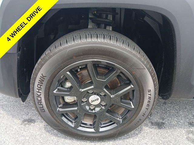 2023 Jeep Renegade Latitude 4x4 2023 Jeep Renegade Latitude 4x4