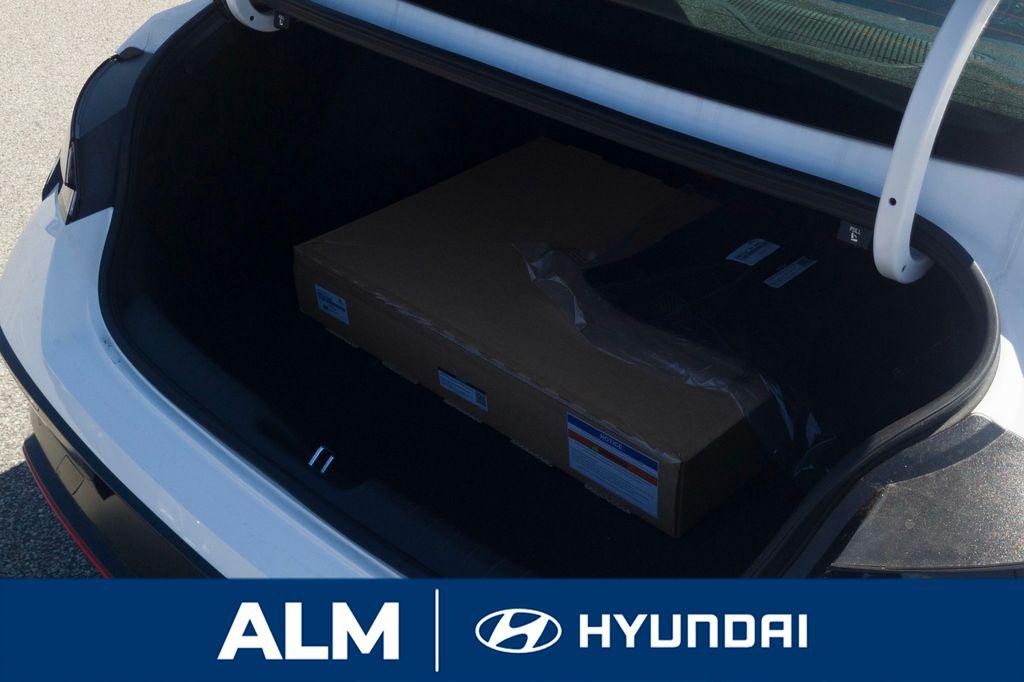 New 2026 White HYUNDAI Sedan image 8