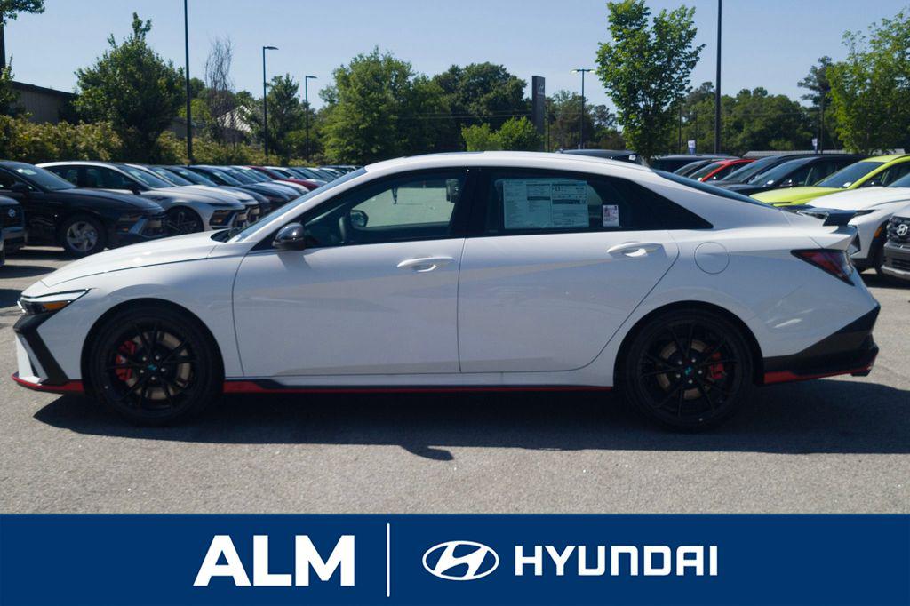 New 2026 White HYUNDAI Sedan image 10