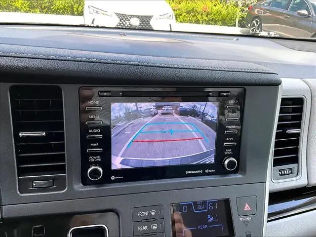 2020 Toyota Sienna XLE