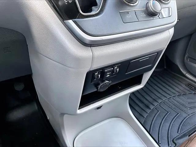 2020 Toyota Sienna XLE