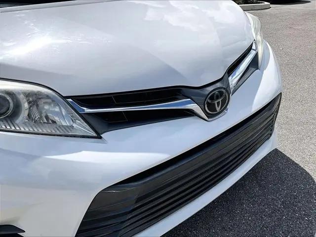 2020 Toyota Sienna XLE