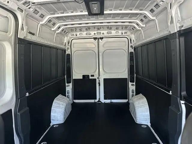 2025 Ram ProMaster 2500 Cargo Van Tradesman High Roof 159" WB w/Pass Seat