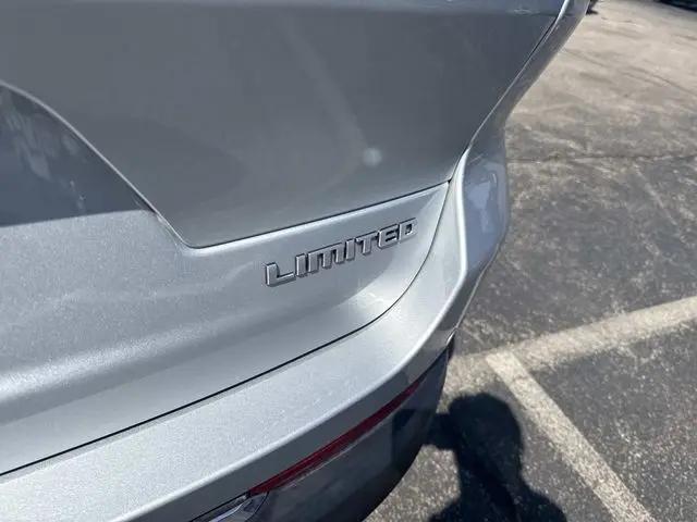 2025 Jeep Grand Cherokee L Limited 4x4