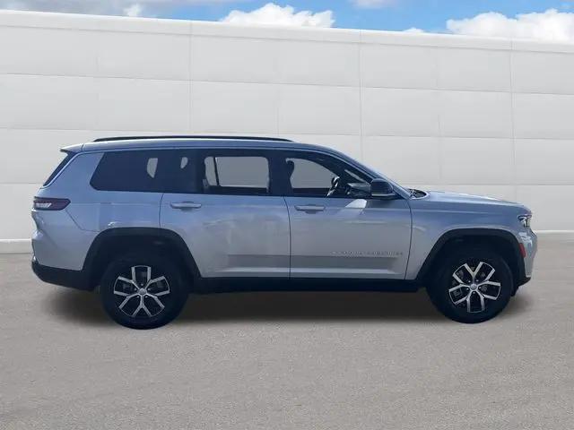 2025 Jeep Grand Cherokee L Limited 4x4