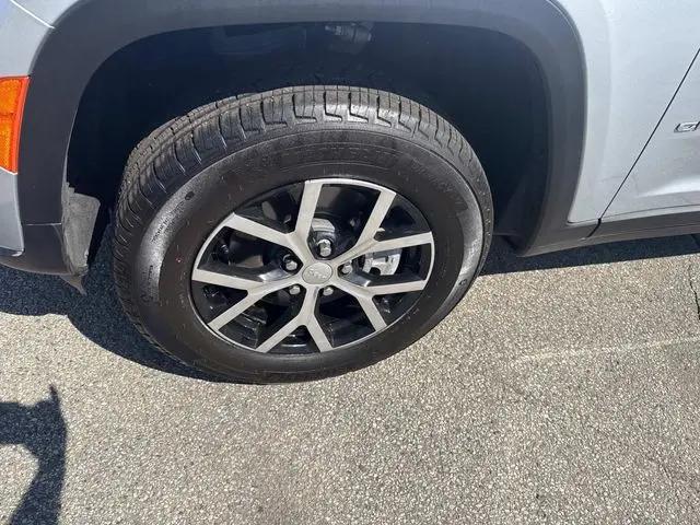 2025 Jeep Grand Cherokee L Limited 4x4