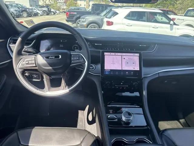2025 Jeep Grand Cherokee L Limited 4x4