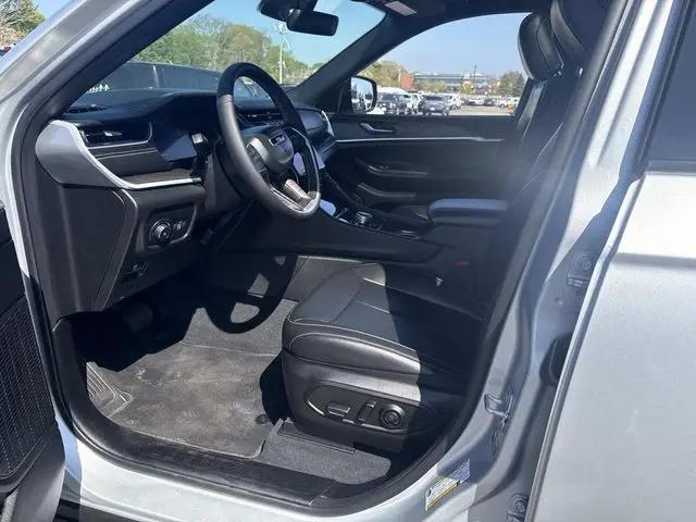 2025 Jeep Grand Cherokee L Limited 4x4