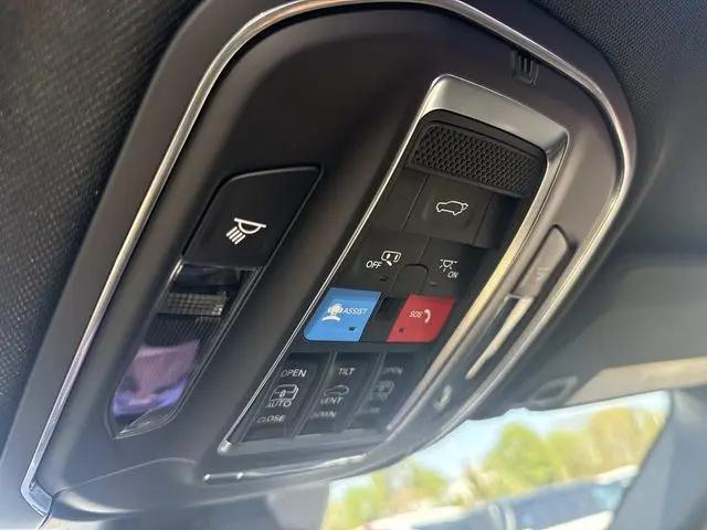 2025 Jeep Grand Cherokee L Limited 4x4