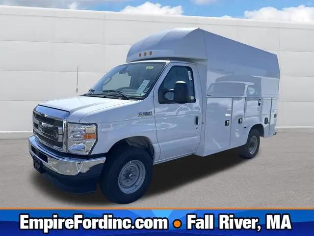 2026 Ford E-350 Cutaway E-Series Cutaway for sale in Fall River, MA