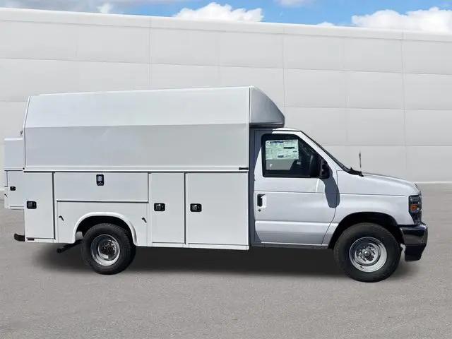 2026 Ford E-350 Cutaway E-Series Cutaway